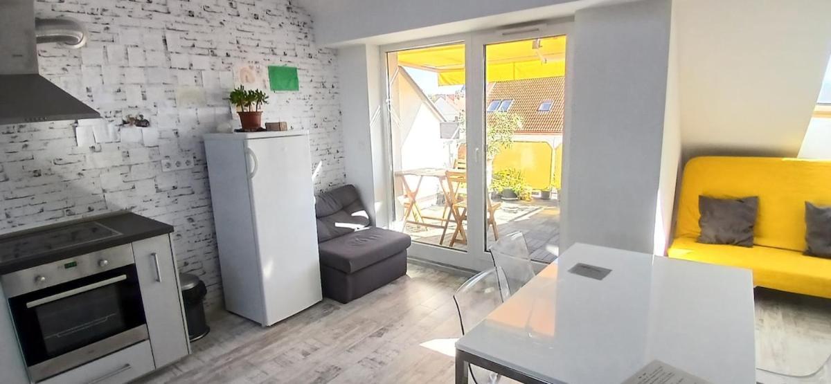 8X8 Tetoter Apartman Сегед Екстериор снимка