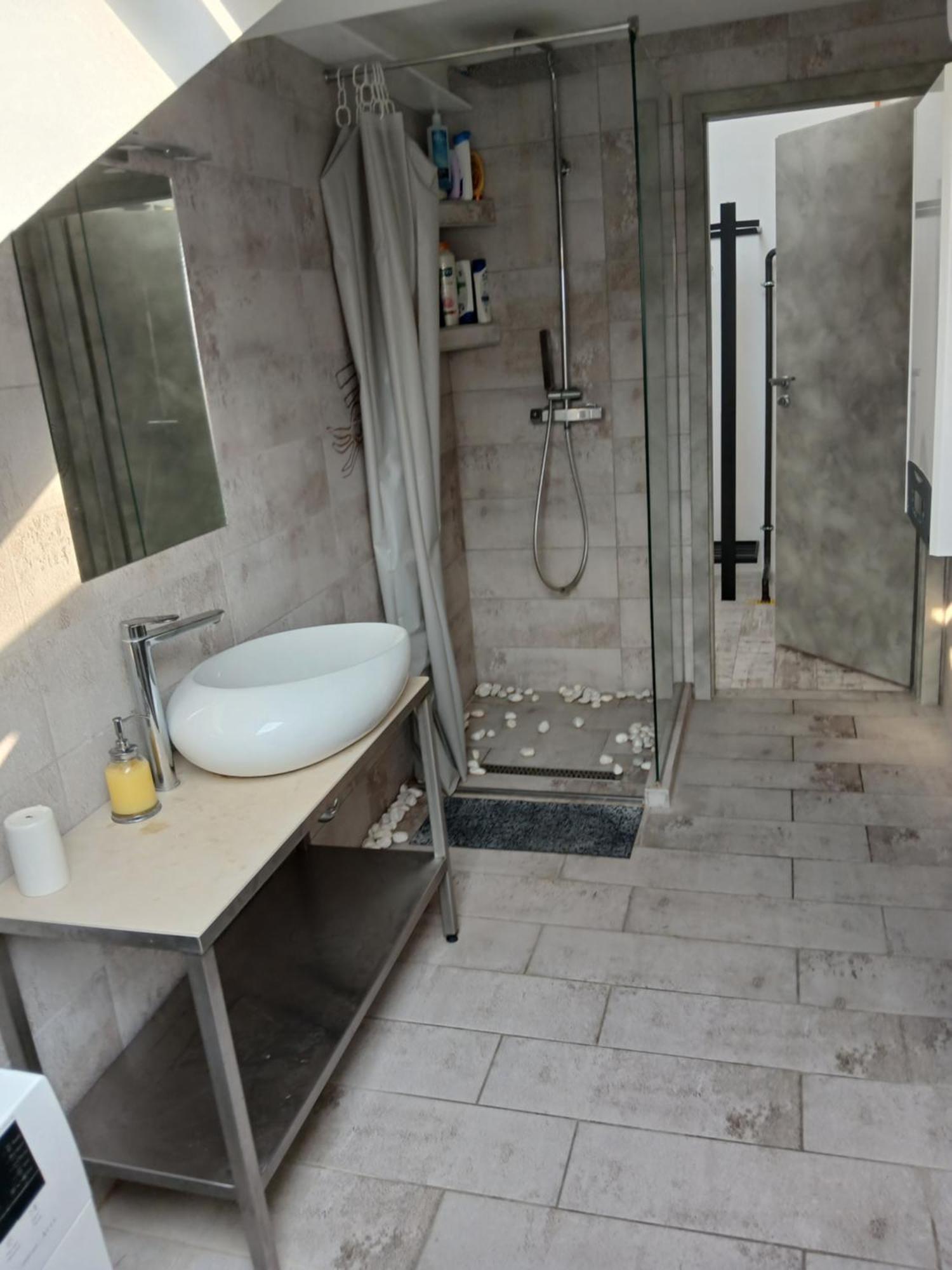 8X8 Tetoter Apartman Сегед Екстериор снимка