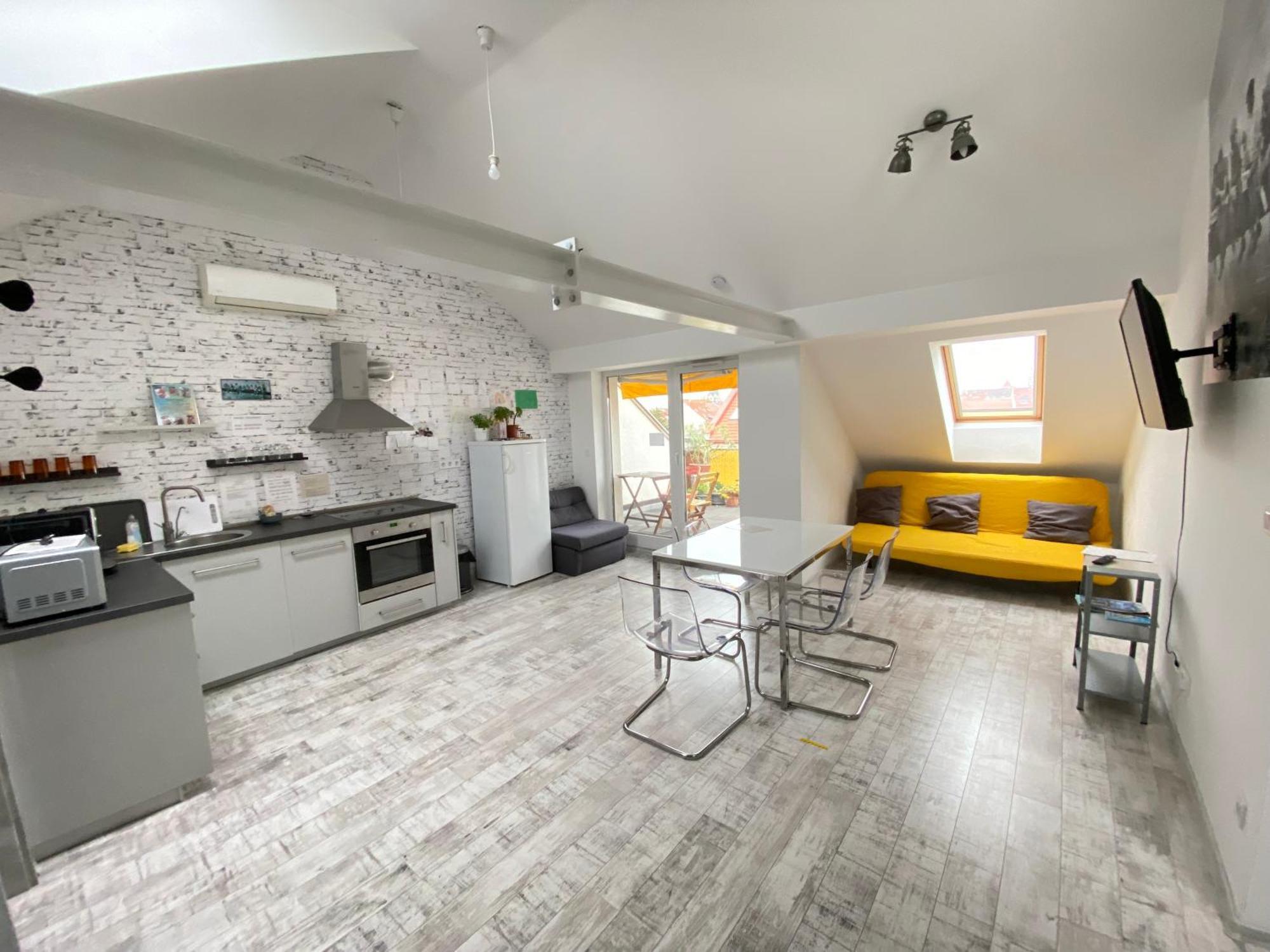 8X8 Tetoter Apartman Сегед Екстериор снимка